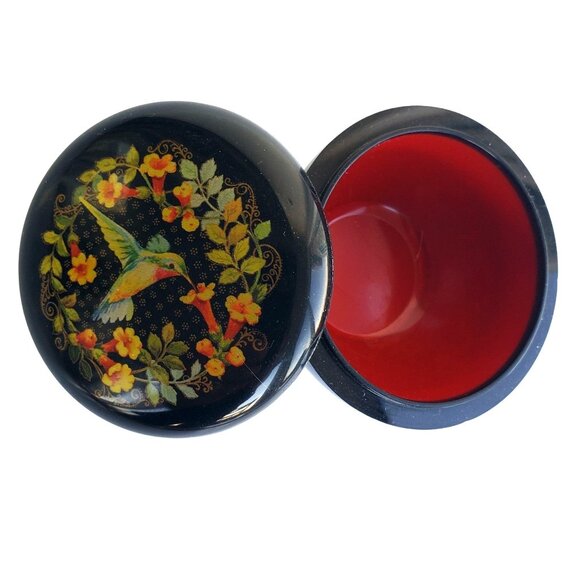 Vintage Hallmark Cards Hummingbird Trinket Jewelry Box Round Black Red Plastic - Picture 10 of 11